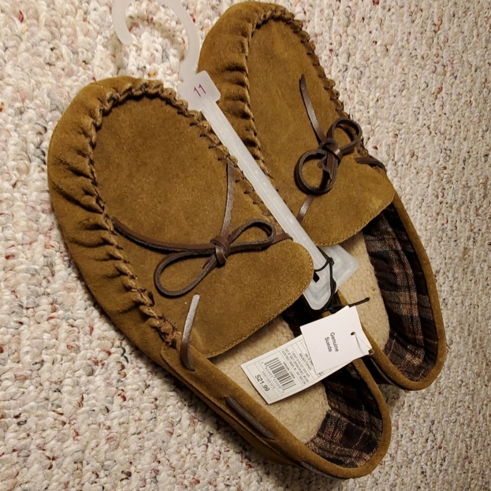 Moccasin slippers